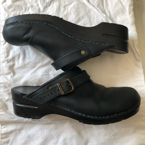 dansko women's ingrid oiled leather clog